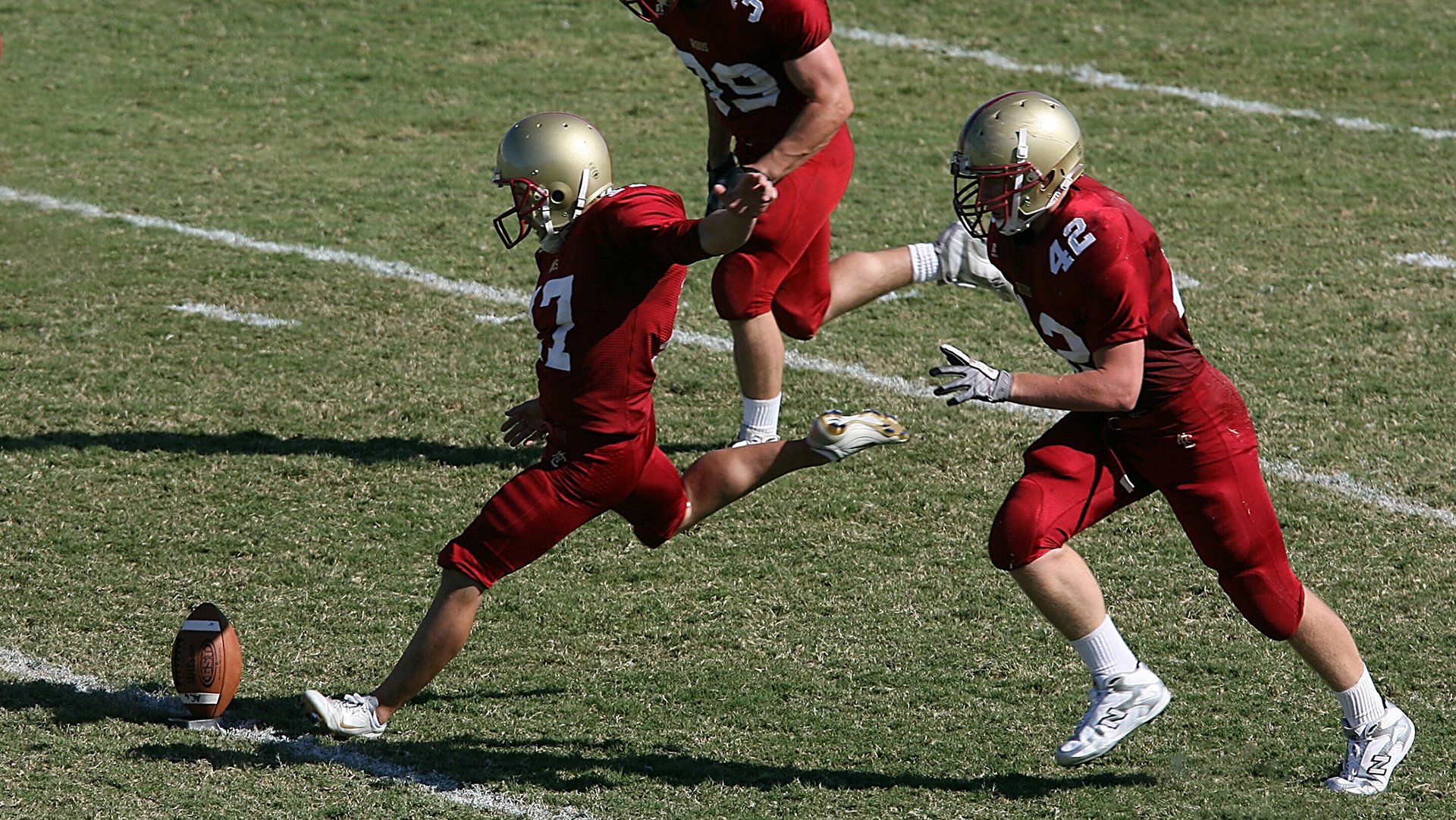 从基层到专业：台球运动的推广路径，台球活动营销方案